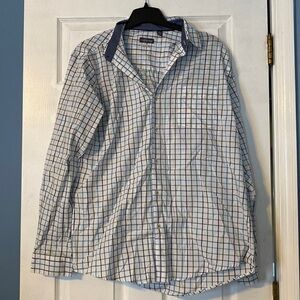 𝅺van Heusen mens classic fit button down; size 16-16.5